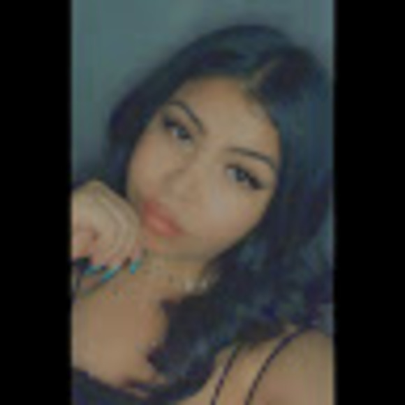 Meet your Posher, Janette - Picture 1 of 1